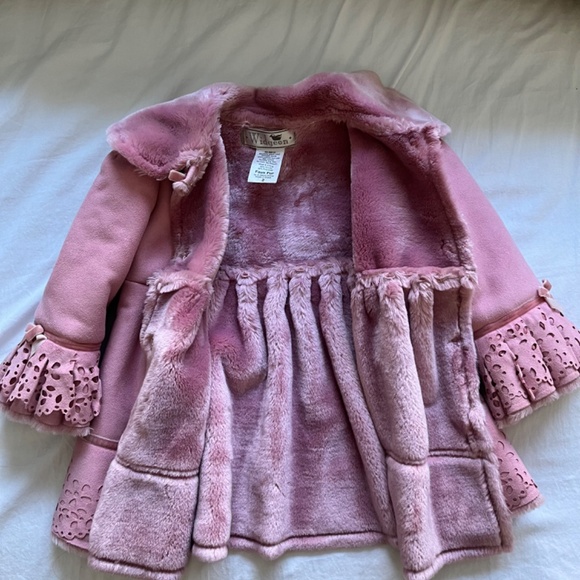WIDGEON Pink Faux Fur Size 2T - Picture 3 of 4